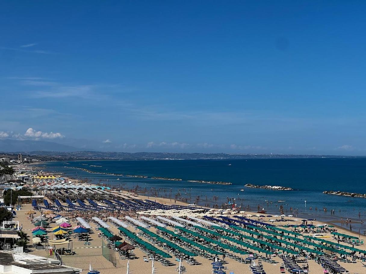 Lumia Hotel Termoli Exterior foto